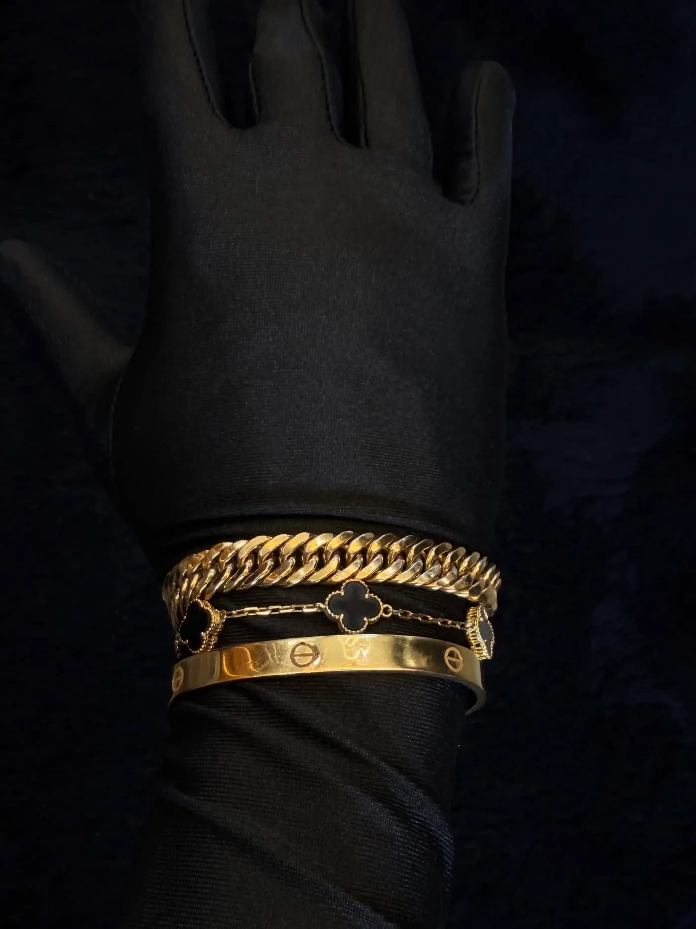 Bracelete rígido em ouro