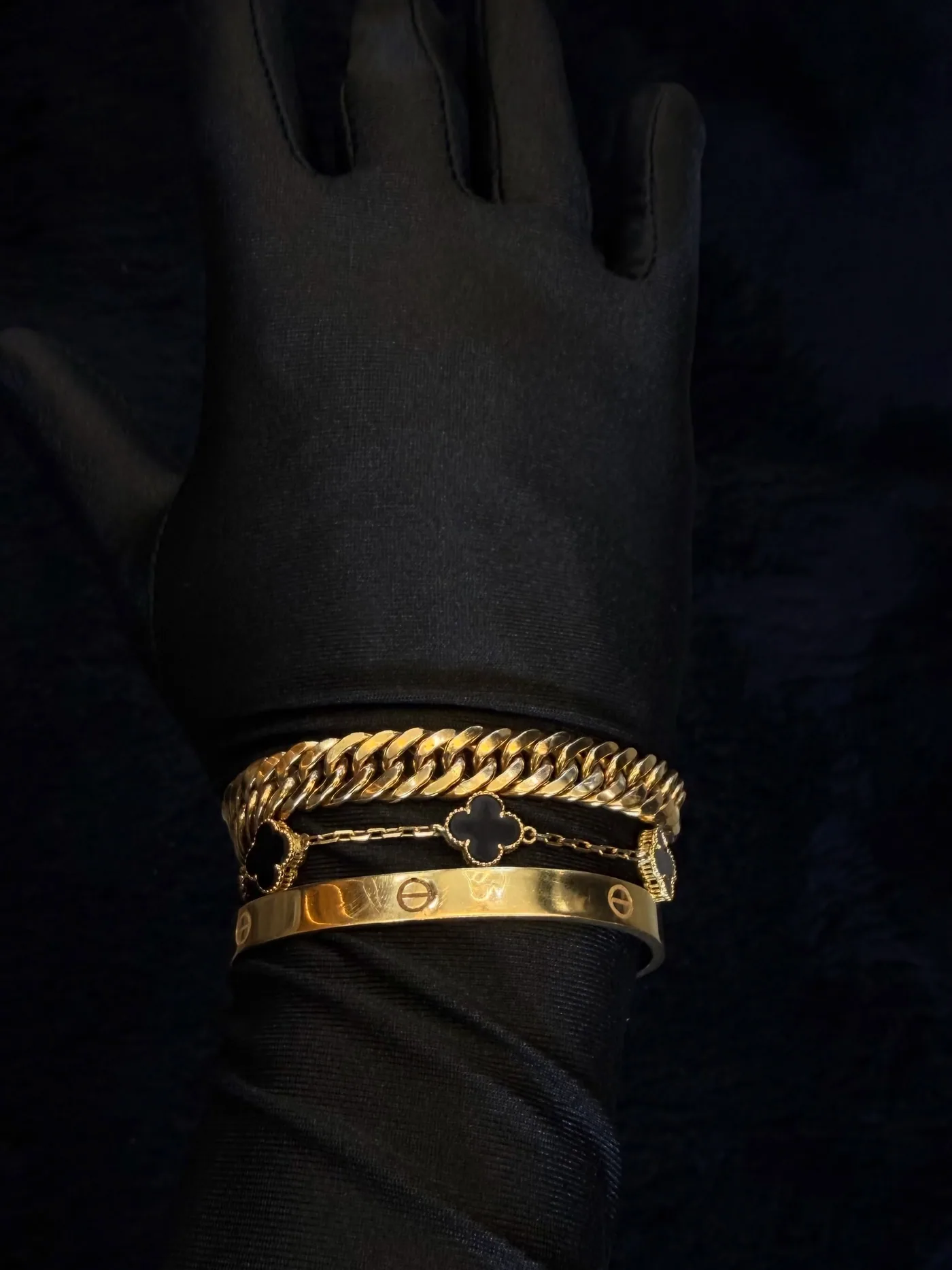 Bracelete rígido em ouro
