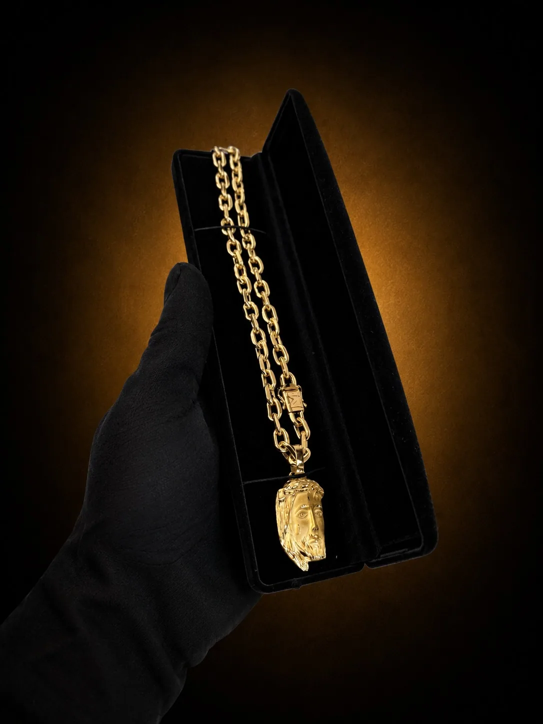 Corrente elo cadeado com pingente cravejado em ouro