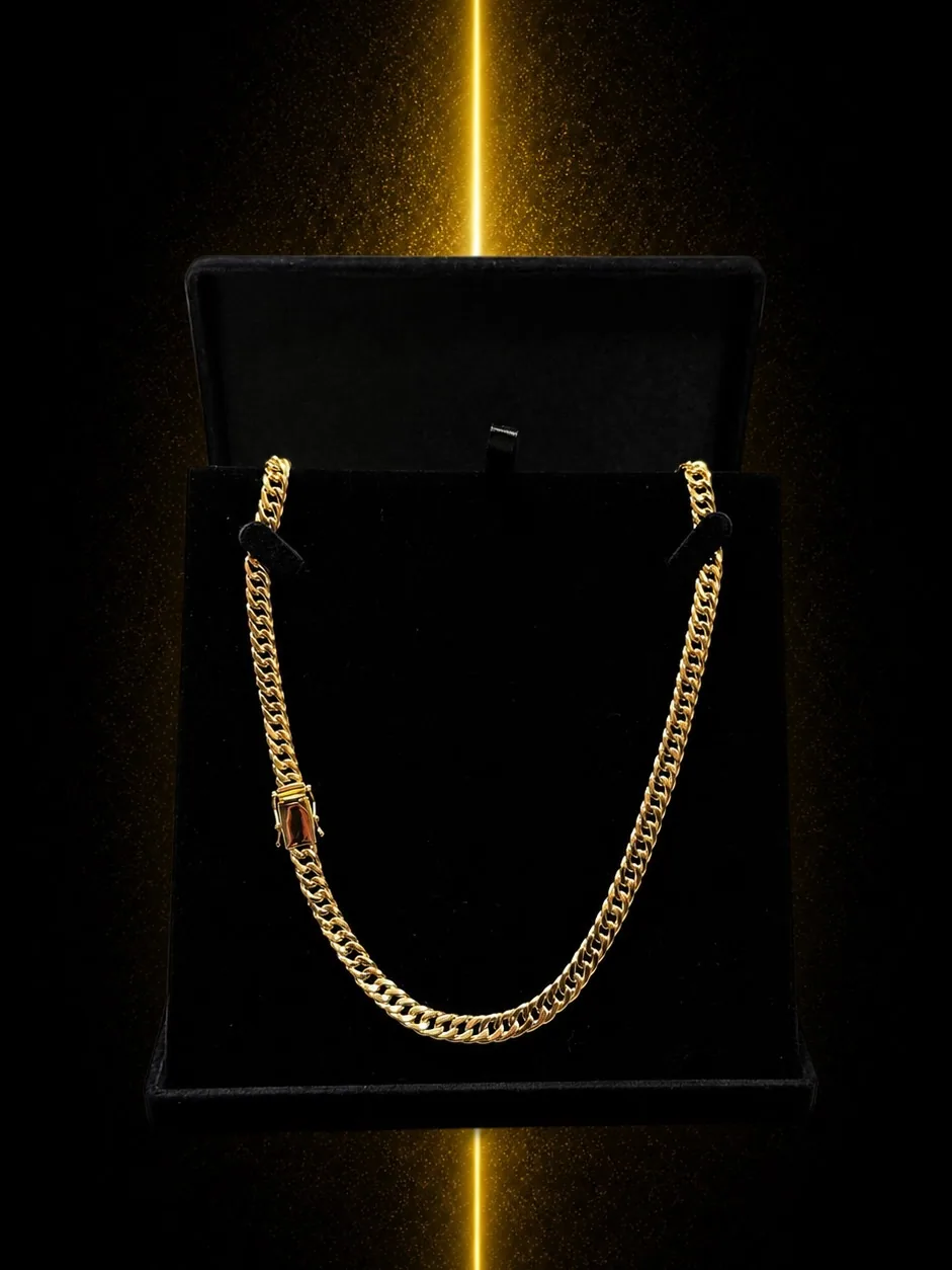 Corrente romana quadrada em ouro