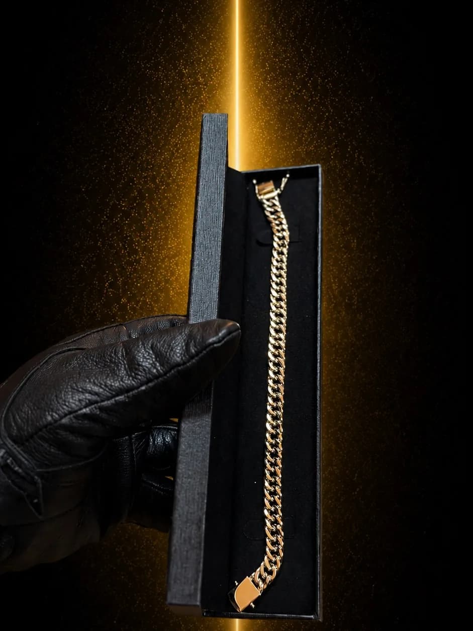 Pulseira romana quadrada em ouro