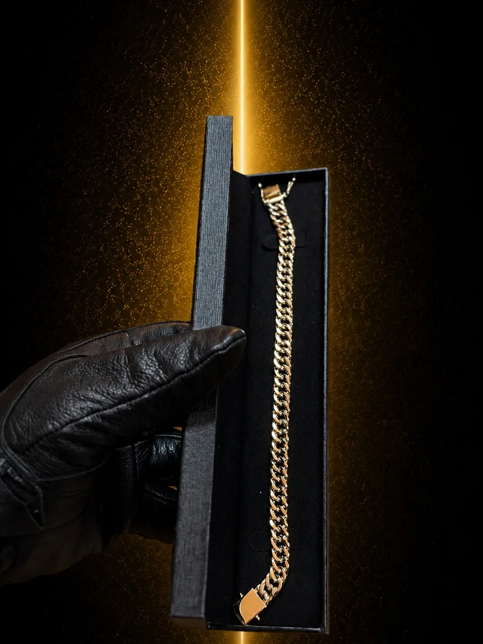 Pulseira romana quadrada em ouro